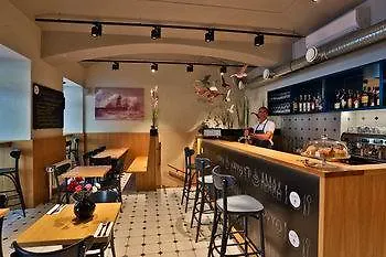 & Apartmanhotel