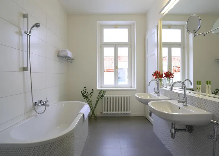 & Apartahotel Praga
