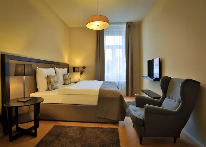 Apartahotel & Praga
