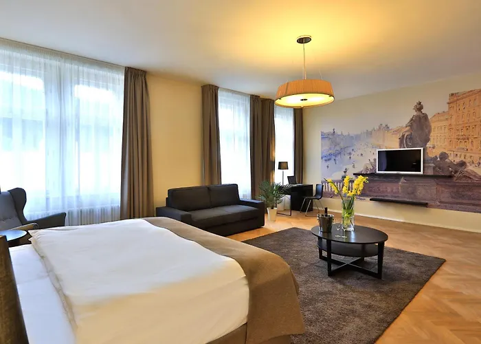 Apartahotel & 4*