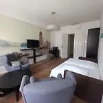 & Apartmanhotel 4*