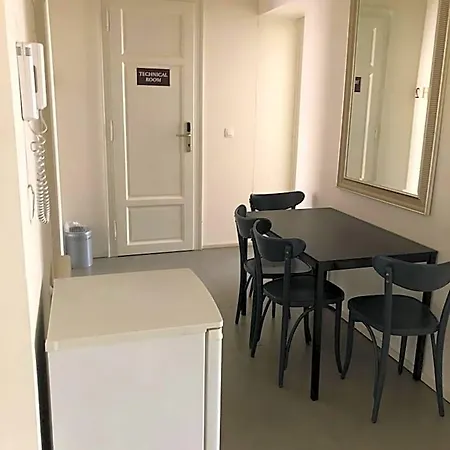 & Aparthotel 4*