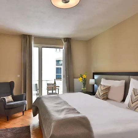 Aparthotel & Prague