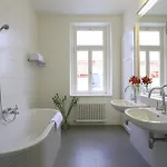 & Aparthotel Praga