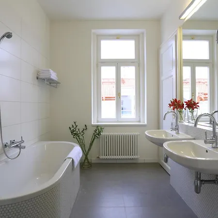 & Aparthotel Praha
